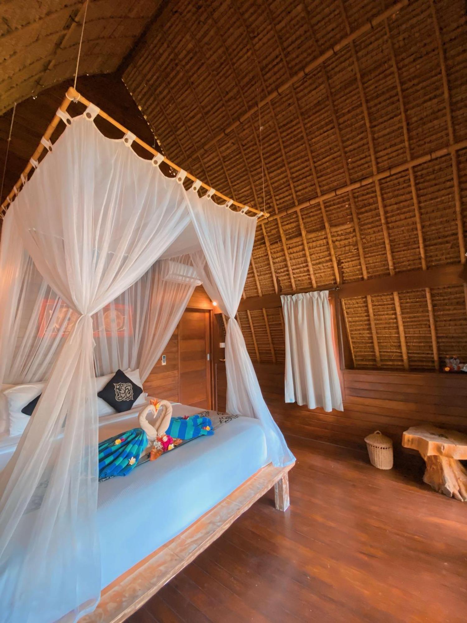 Harta Lembongan Villas Buitenkant foto